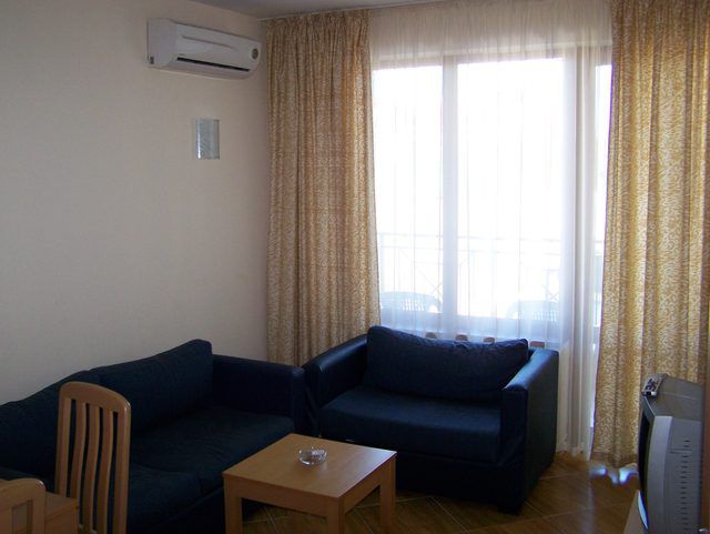 Golden Dreams - 2-bedroom apartment